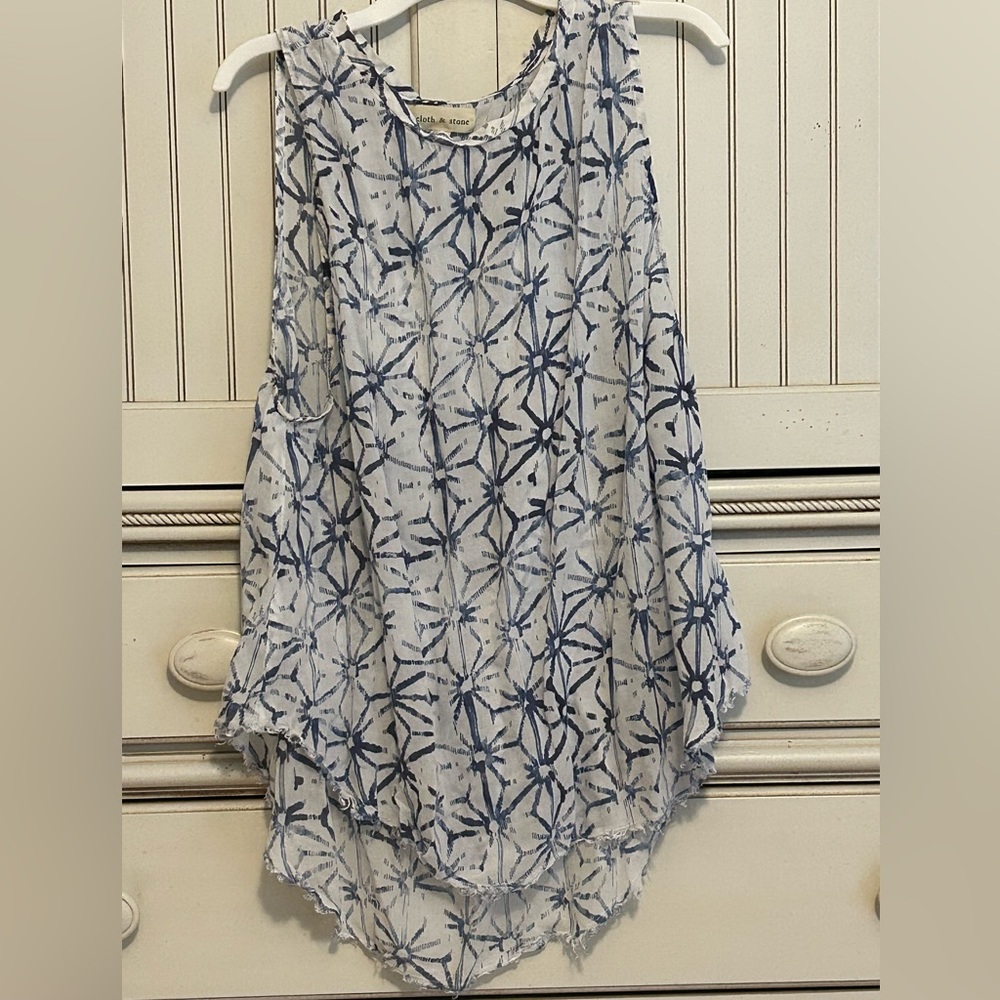 Blue and white “Cloth and Stone” tank